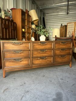 72” Beautiful Vintage 9 Drawer Dresser