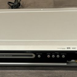 MAGNAVOX DIGITAL DISC RECORDER WITH REMOTE AND MANUAL 