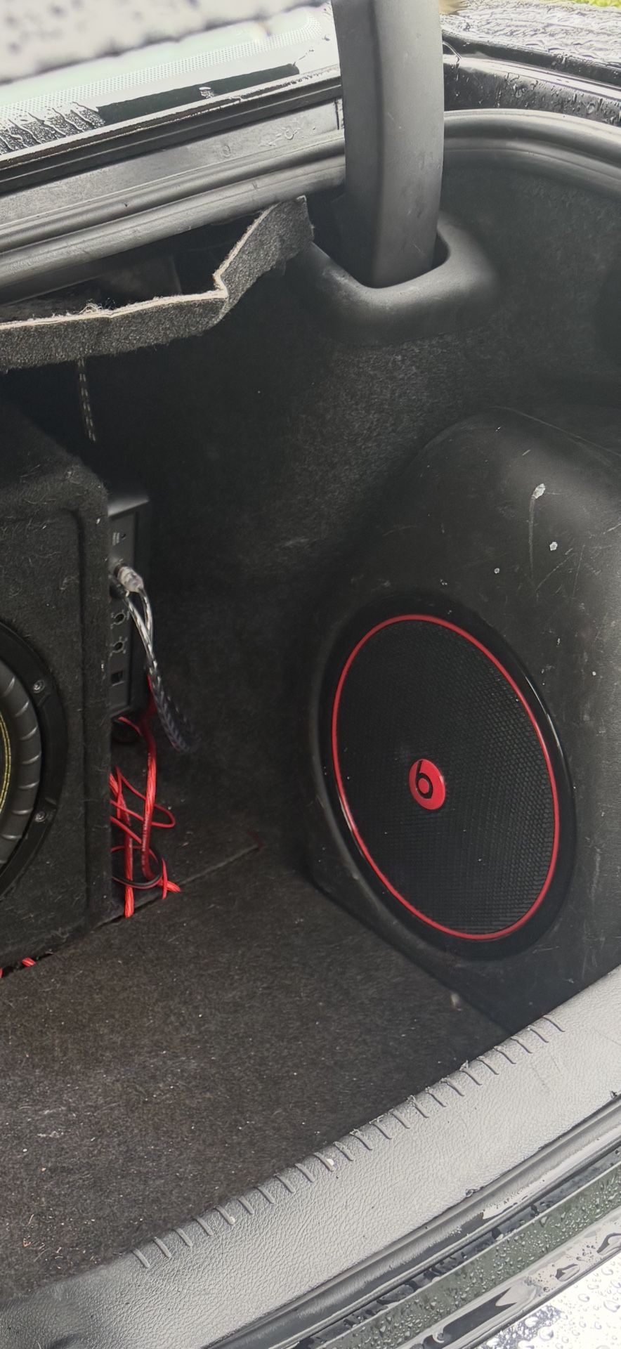 Chrysler 300 Subwoofer