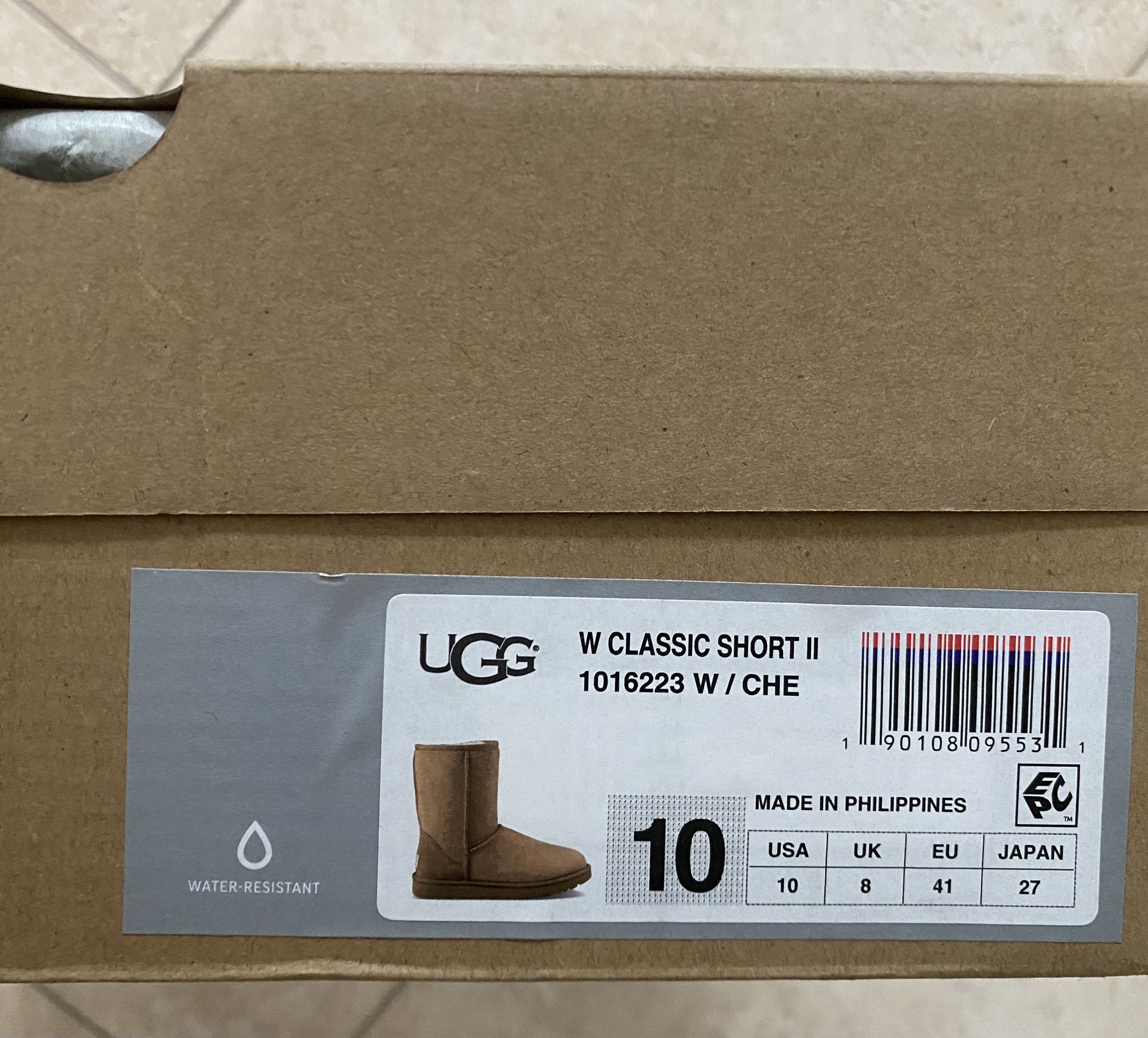 UGG Classic Short II Boot - Size 10 (chestnut)