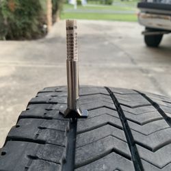 1 michelin primacy xc tire LT235/80/17