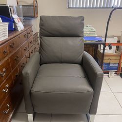 Leather Lyft Up Recliner (NOT Working)