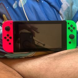 Nintendo Switch 