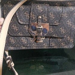 Women's GUESS Purse