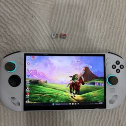 Legion Go S 1.5 TB Bundle