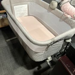 Baby Bedside Sleeper/Bassinet