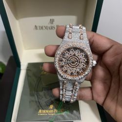 AP 41 MM Watch 