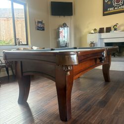 Pool Table 7ft ( Free Delievry & Set Up & New Color Felt Of your Choice ) 