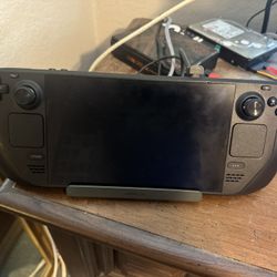 OLED Steam Deck With One Terabyte Hard Drive