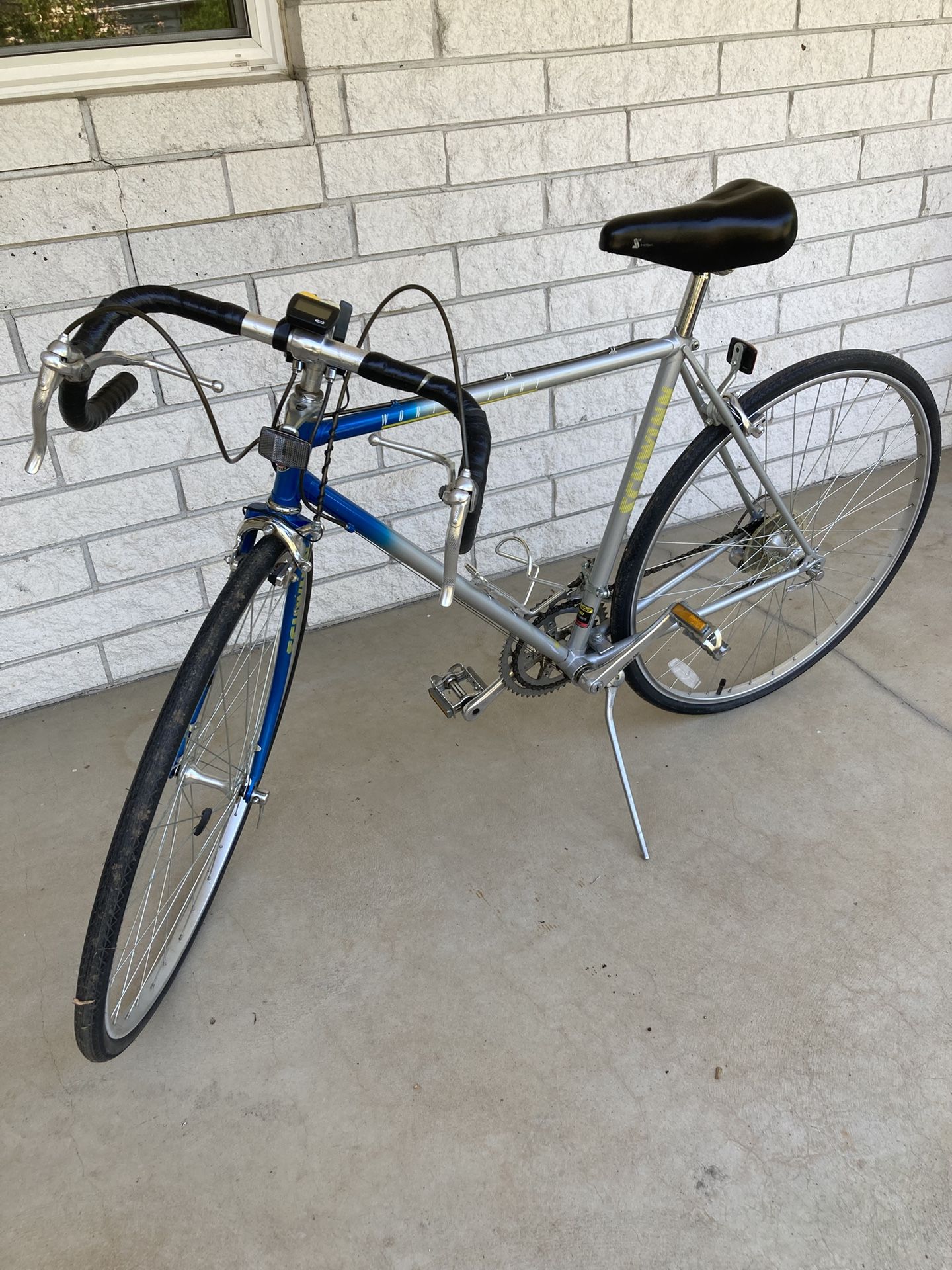 1988 Schwinn World Sport Road Bike