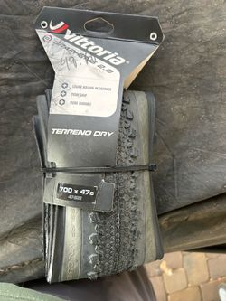 Vittoria graphene 2.0 700 x 47 gravel bicycle tire