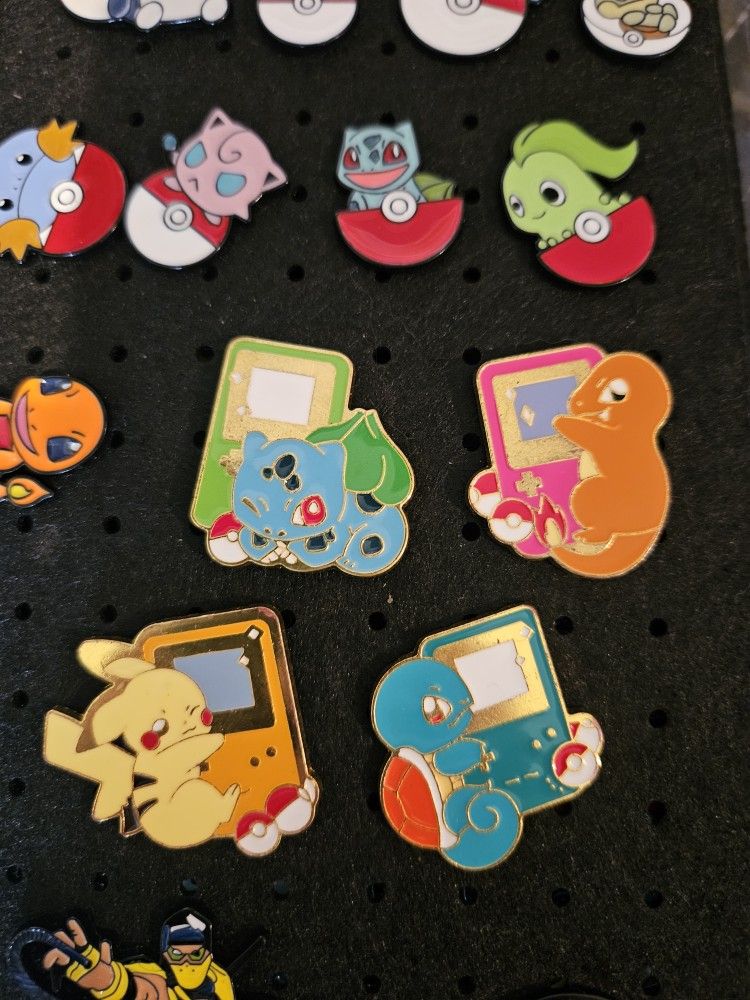 Pokemon Huggers Pin Pack