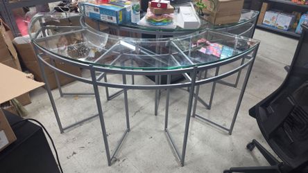 Curved glass tables