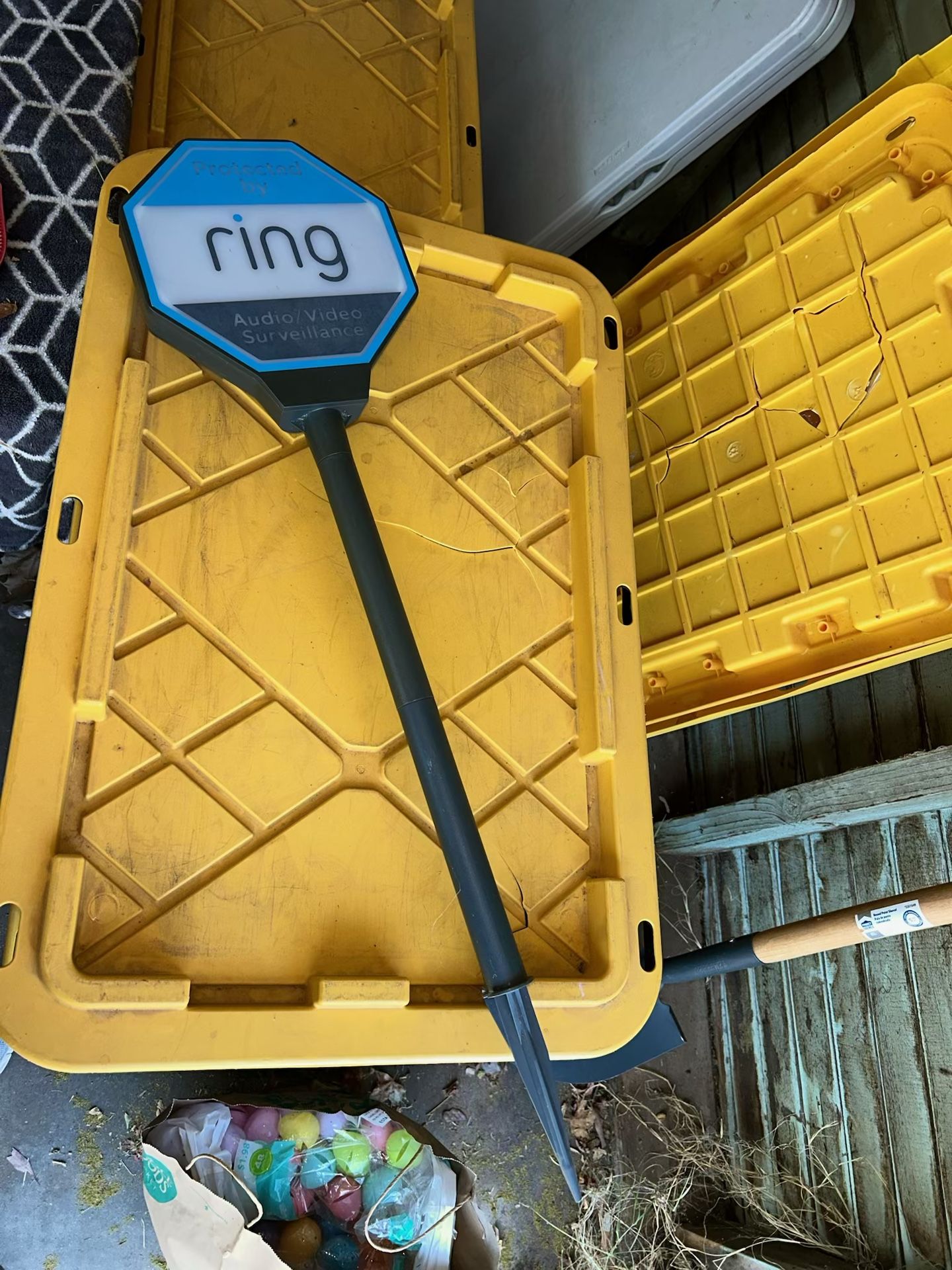 Ring Solar Sign