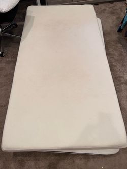 Twin mattress