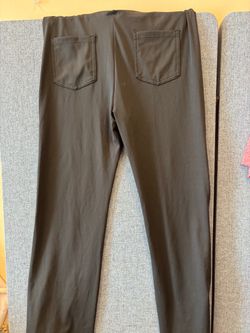 Black Stretch Pants with Back Pockets