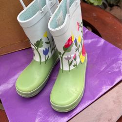 Girls Rain boots Size 12 Good Condition $ 12
