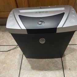 Novitech Paper Shredder 
