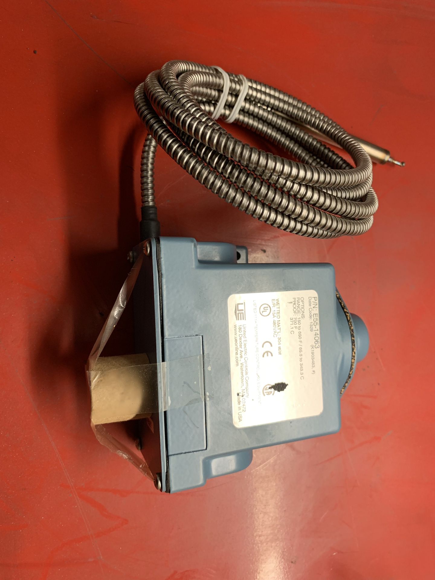 United electric E55-14063 temprature controller