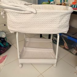 Simmons Kid Bassinet