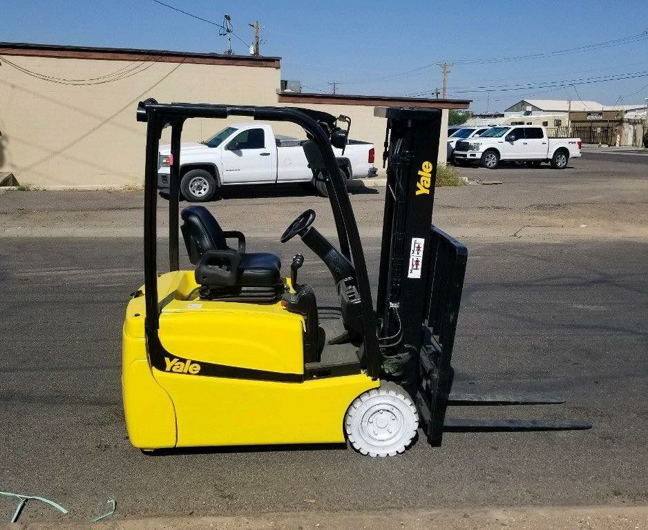 2011 Yale Electric Forklift