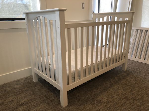 Pottery Barn Kids Kendall Convertible Crib With Mattress And Toddler Pottery Barn Kids Kendall Convertible Crib With Mattress And Toddler Rail