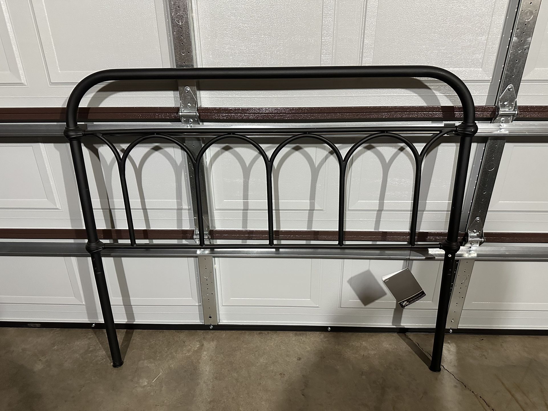 Ashely Signature Furniture Full Size Metal Headboard (New!!)