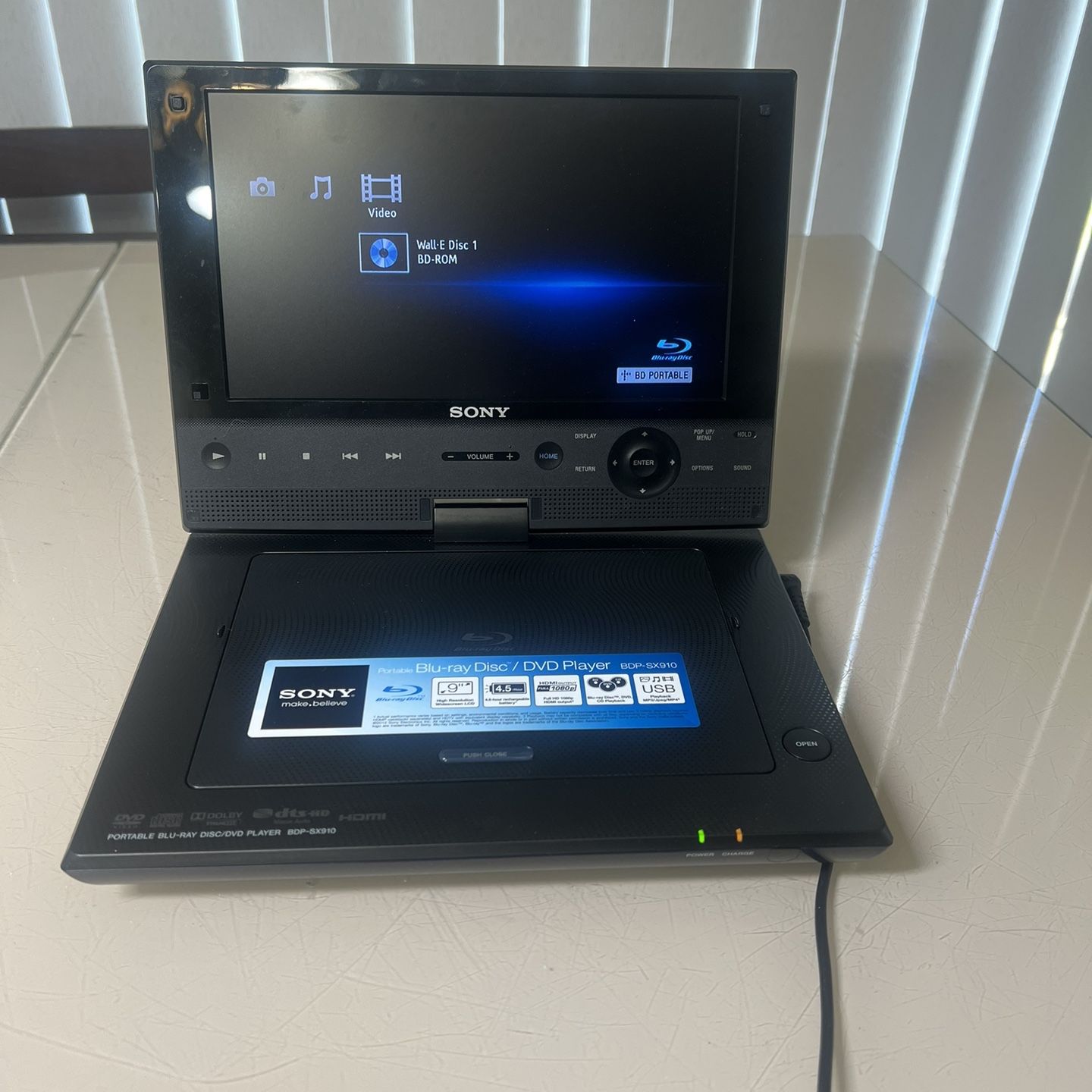 Sony BDP-SX910 Portable Blu-Ray & DVD Player with Screen (9