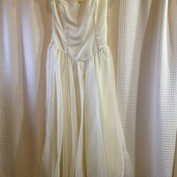 Vintage Ivory Wedding Dress