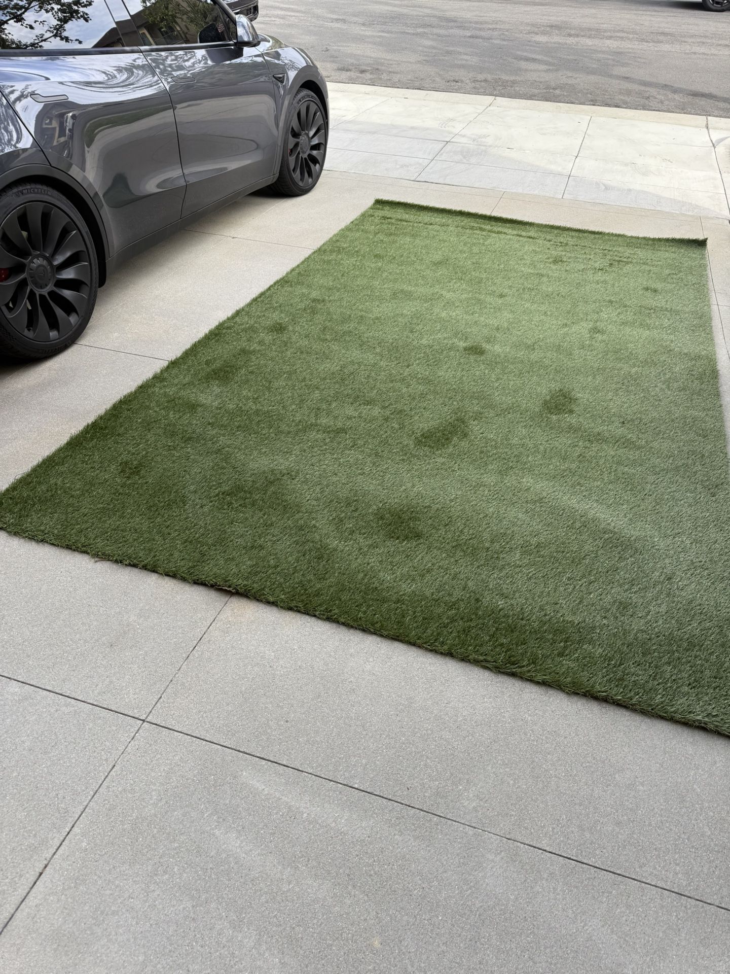 Premium Artificial Turf 13’x7’ (Brand New)