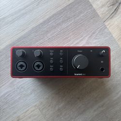 Focusrite Scarlet 4i4 4th gen