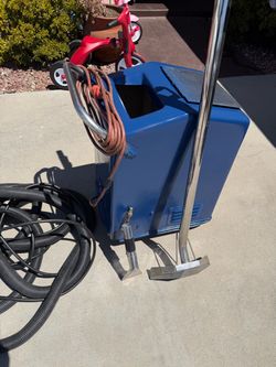 Carpet extractor