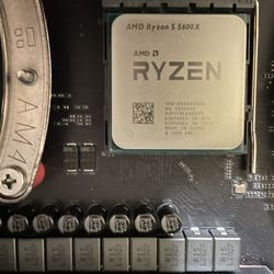 Ryzen 5600X & Gigabyte Aorus Master X570 & 32 GB DDR4 RAM 