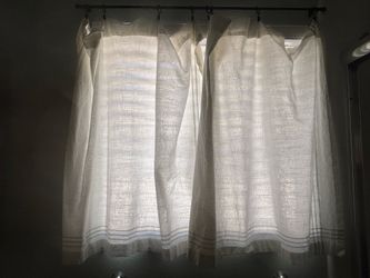 Bathroom Curtains + Black Curtain Rod – $20