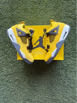 Jordan 4 “Lightning”