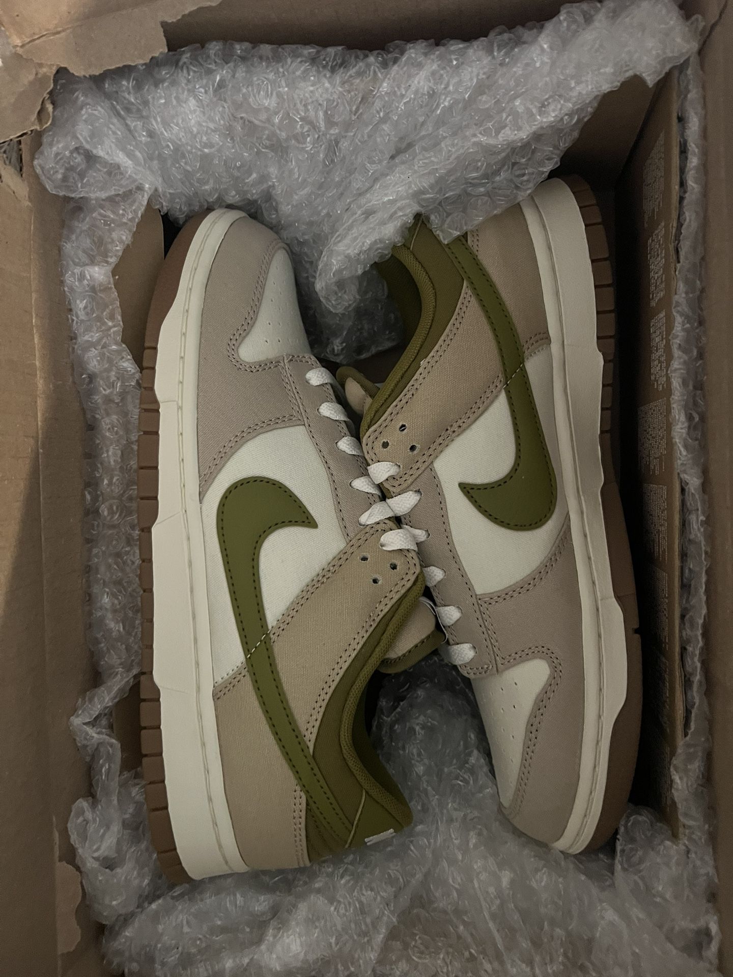 Nike Moss Green Dunks 