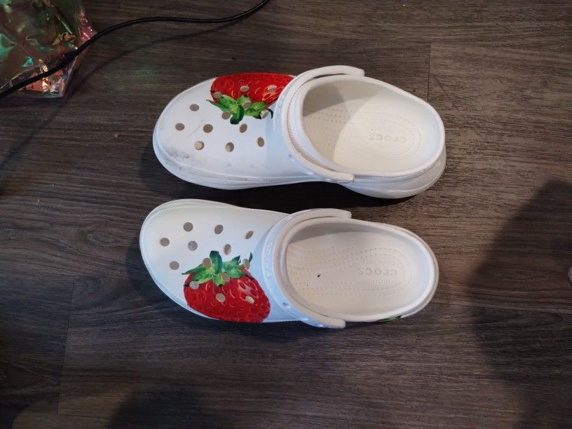 Strawberry Crocs 