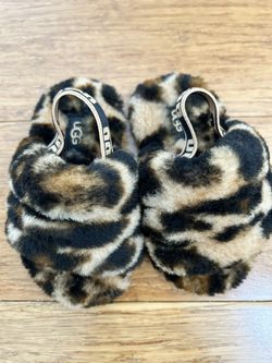 Walker Ugg Fluff Leopard Size 6 Baby/walker 