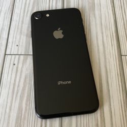 🔥Apple iPhone 8  (64GB) UNLOCKED  🌎 DESBLOQUEADO  For All Carriers  🔥