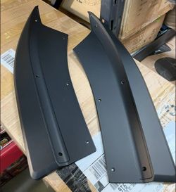 It is a direct replacement, OE replacement part.
The assembly is compatible3R Style Rear Side Bumper Splitters fit all 2015-2023 Dodge Charger models.