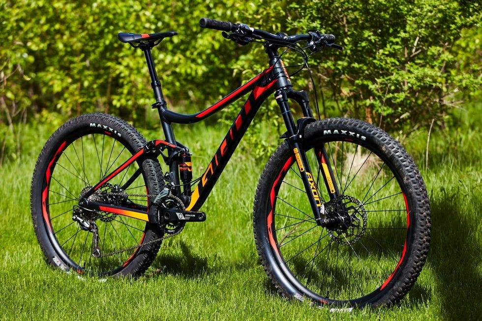 GIANT MOUNTAIN BIKE (STANCE) Full Suspension