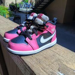Size 7C like New $40 Pick Up Only