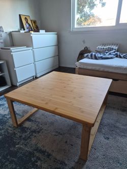 Short Foldable Wooden Table