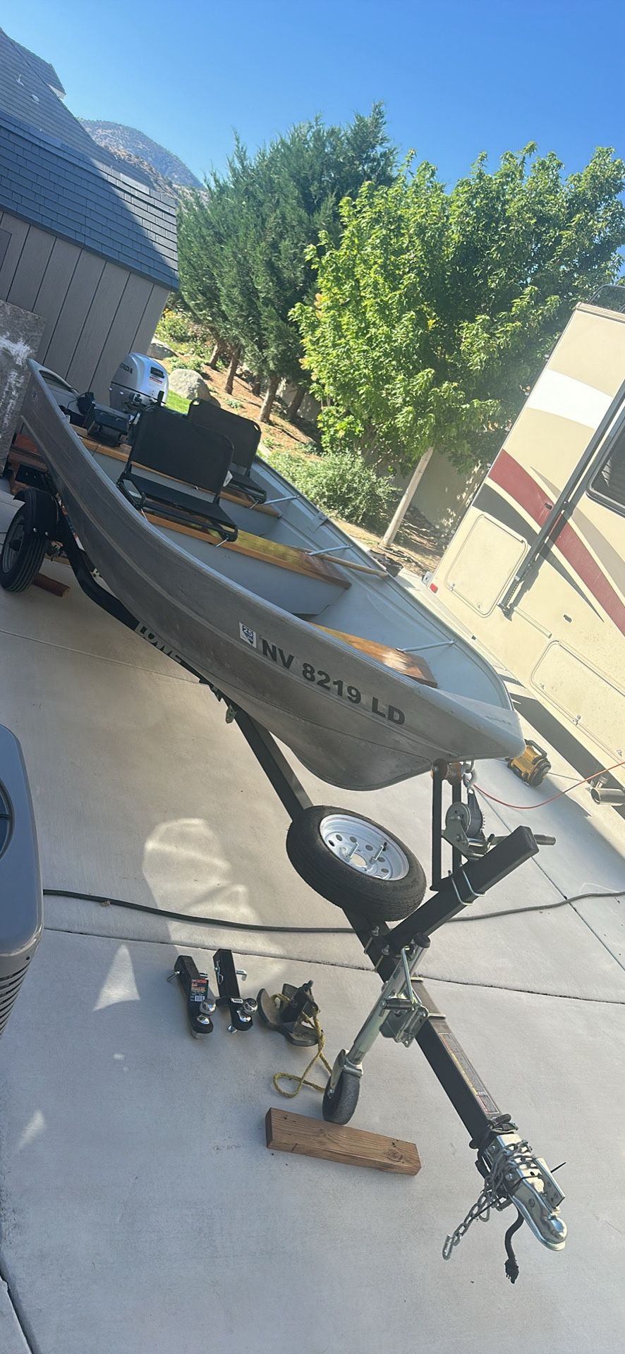 Valco 14’ Aluminum Fishing Boat 9.9 Honda Motor
