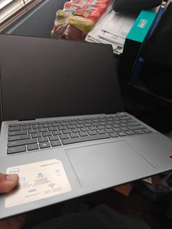 Dell - Inspiron - 14" 2K 2-in-1 Touchscreen Laptop - AMD Ryzen 5 8640HS - 16GB Memory - 512 GB