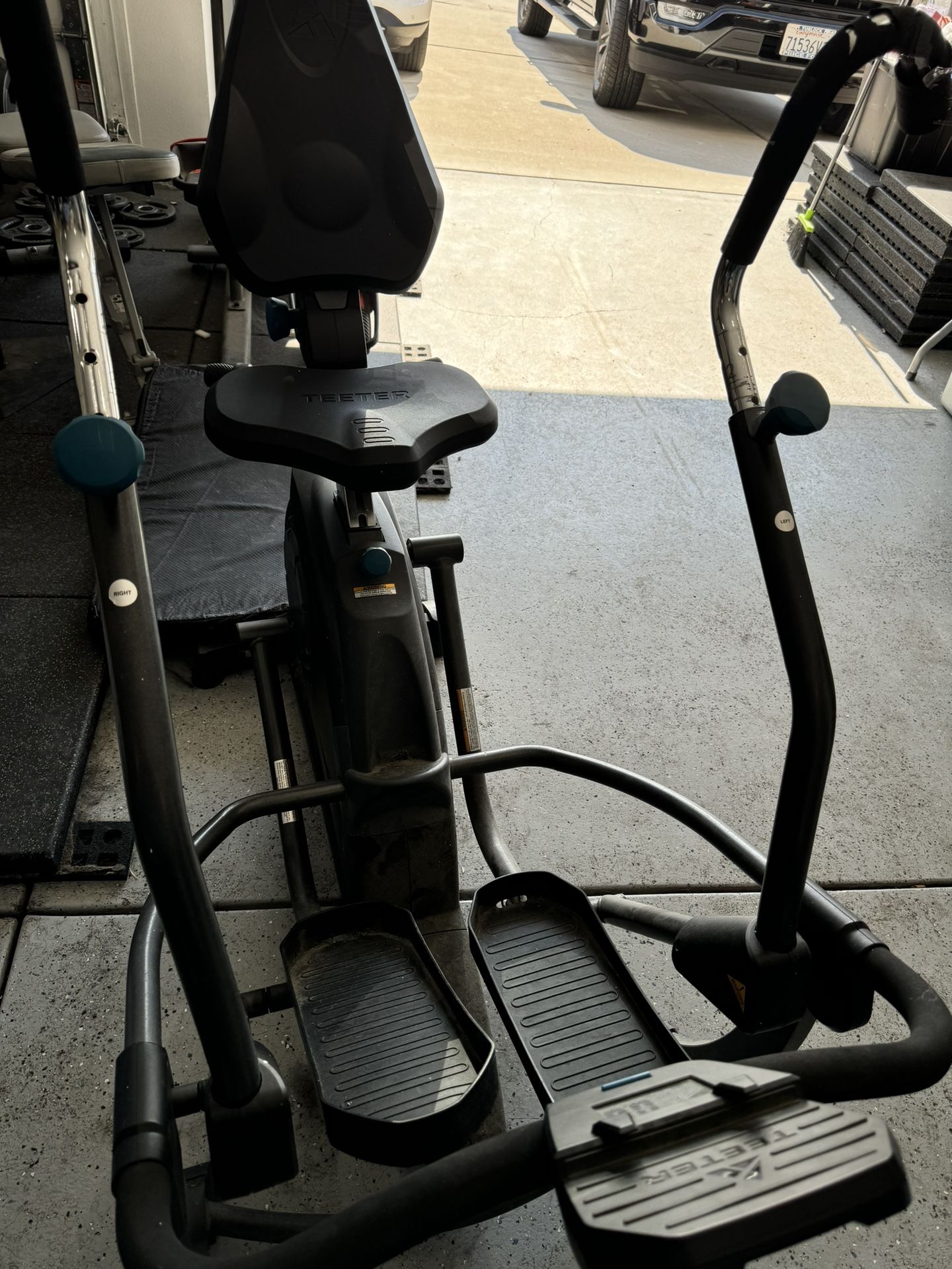 Teeter FreeStep LT1 Recumbent Cross Trainer Stepper Zero Impact