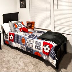 LIKE NEW TWIN BED