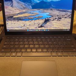 Microsoft Surface Laptop 2 Touchscreen 