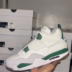 Jordan 4 Retro SB Pine Green