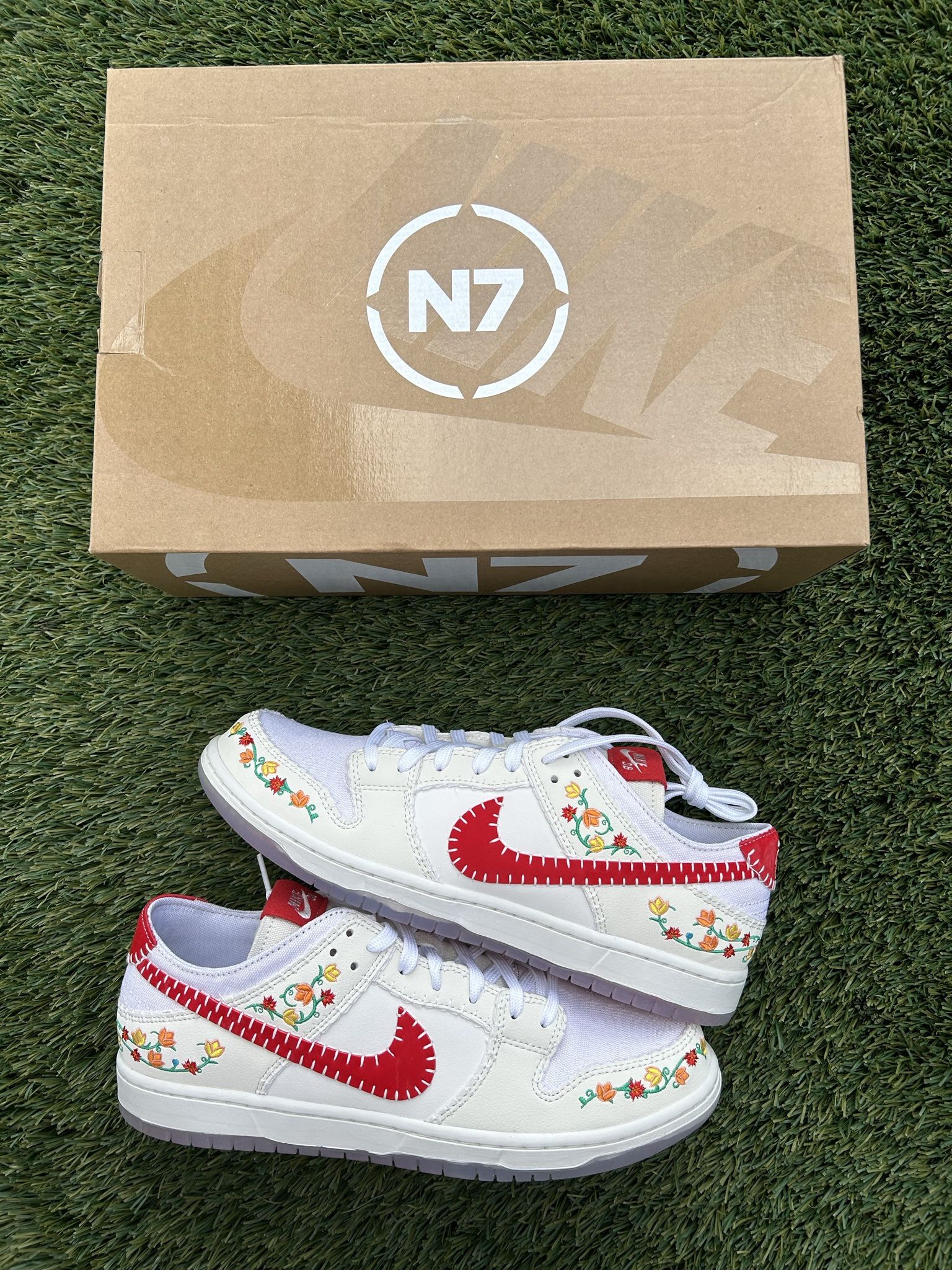 nike sb dunk low decon white red